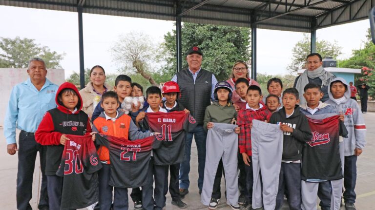 ￼Alcalde Gildardo Leyva Ortega encabeza gira de trabajo por comunidades de El Fuerte. ￼￼￼